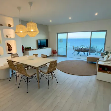 Algarve Sweet - Sea Terrace - Beachfront شقة Armação de Pêra